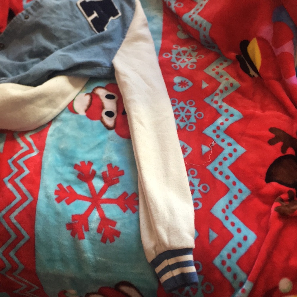 This is a cute jacket!